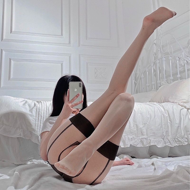 LS Sex Sling Sling Sling One-piece Socks Women's Internet Popular Pure Desire Red Edge Contrast Color Stitching Long Tube Leg Ring over 1018