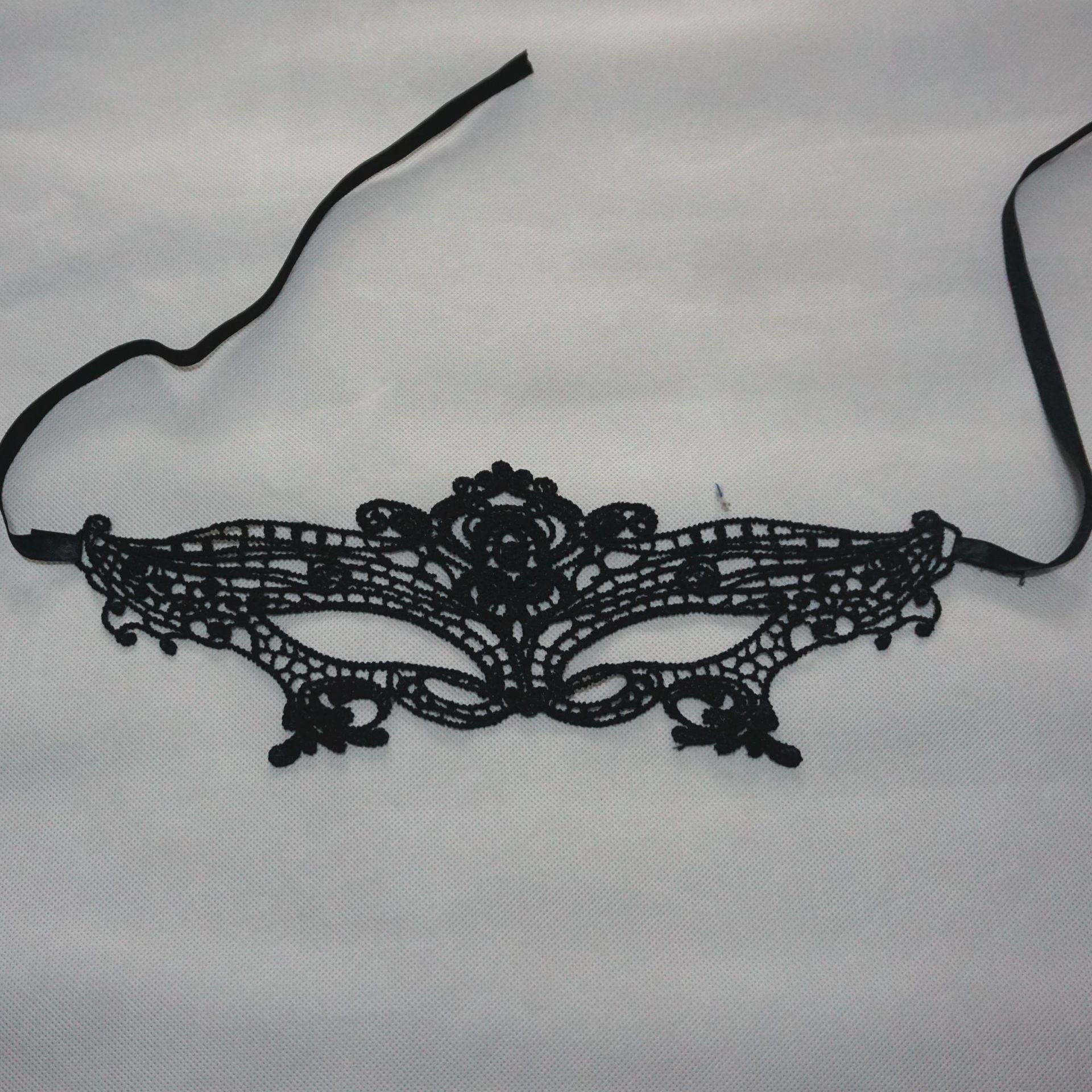 Factory Direct Sales Black Queen Sexy Lace Eye Mask Fashion Theme Prom Party Mask Halloween Christmas