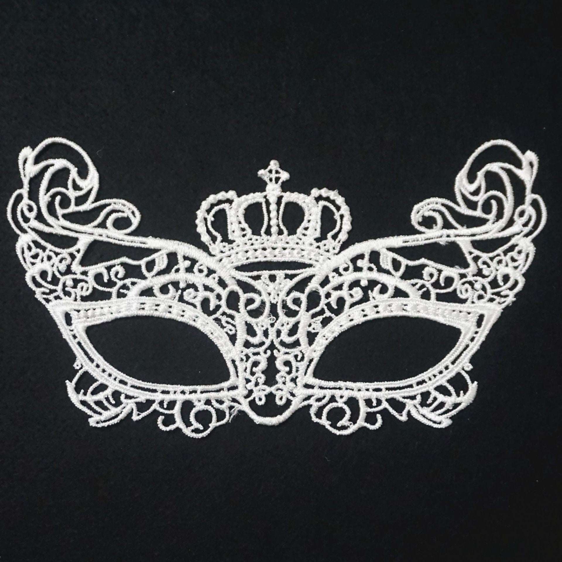 Factory Direct Sales Black Queen Sexy Lace Eye Mask Fashion Theme Prom Party Mask Halloween Christmas
