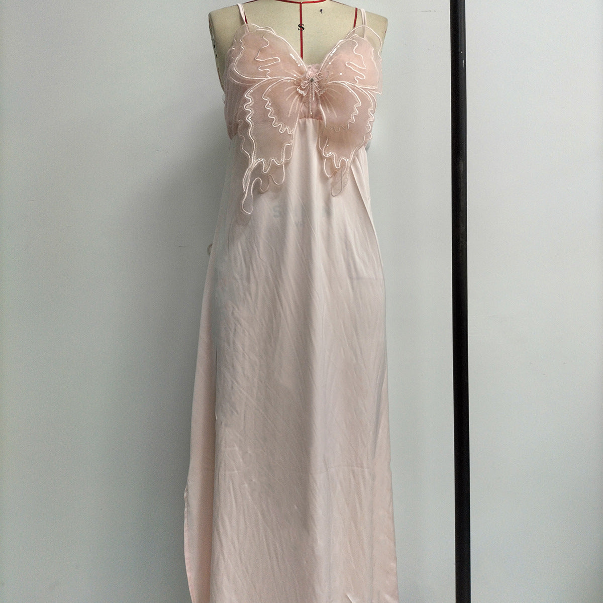 Ying Clothing Women's Butterfly Sexy Pajamas Long Dress Lace Satin Chest Pad Nightdress Home Clothes Wholesale