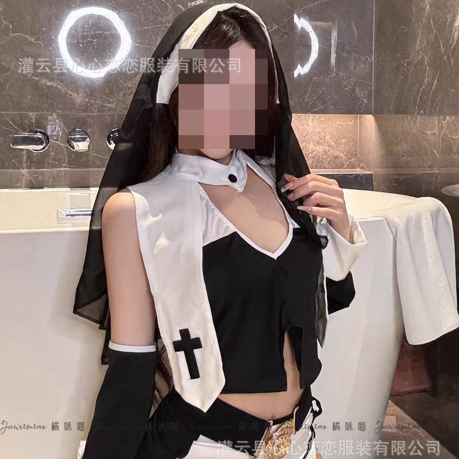 Sexy lingerie punishes nuns Halloween role-playing cos suit uniform temptation pure desire to avoid taking off the little nurse