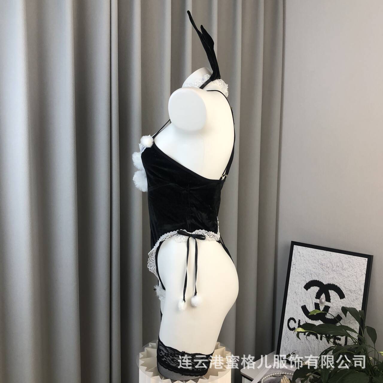 Zhixin sexy lingerie role-playing bunny Christmas costume seductive one-piece tight uniform open crotch suit 8032